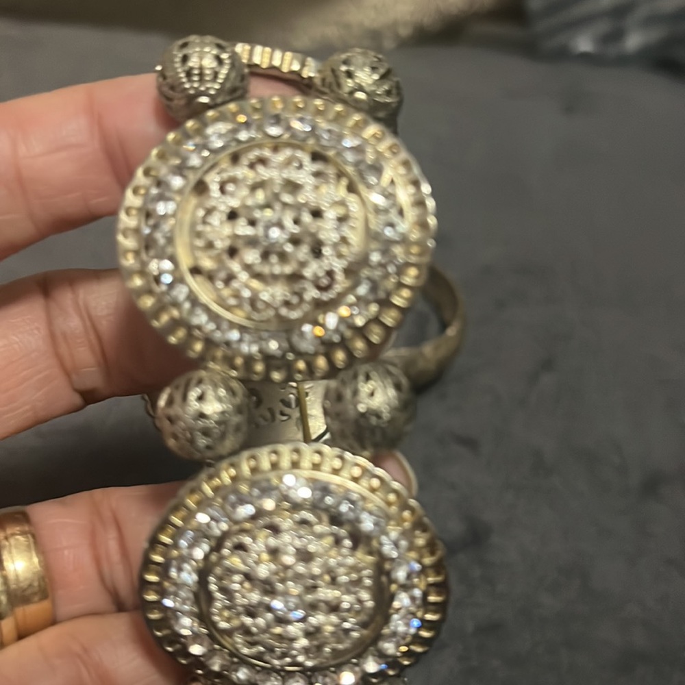 🎁BOGO”Elastic Silver tone Bracelet and Earrings